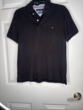 Tommy Hilfiger Black Polo with Subtle Flag Logo